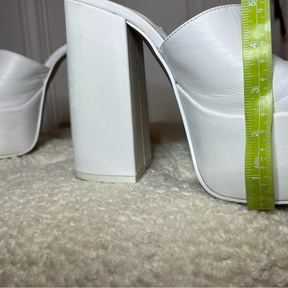 Steve Madden White Trixie Leather Mule Platforms - Picture 2 of 5
